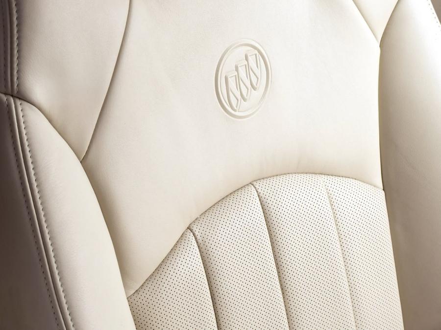  Buick Enclave Concept 2006 года  (фото 19 из 43)